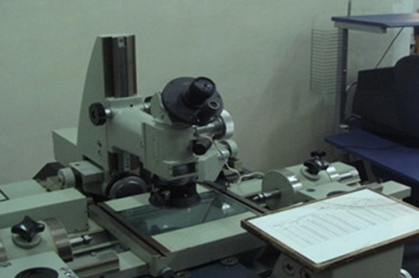 高精度显微镜
